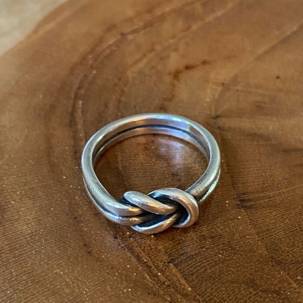RETIRED James Avery Lovers' Knot Ring, Size 7, Sterling Silver